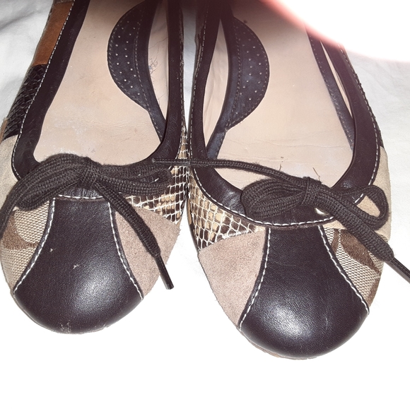 Coach Slip ons sz 9 - Picture 2 of 4